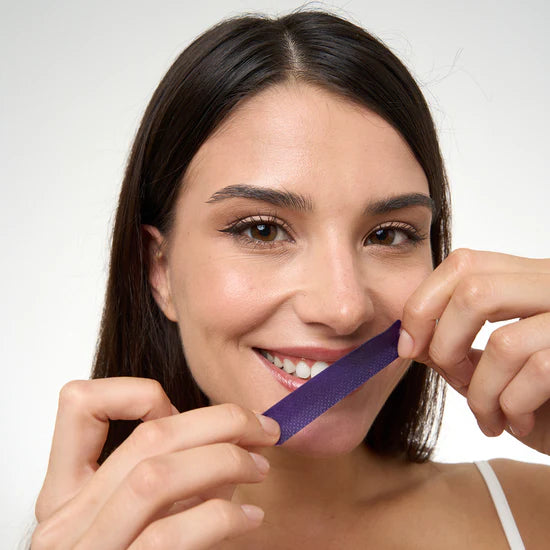 DesinSmile whitening strips for a visibly brighter smile